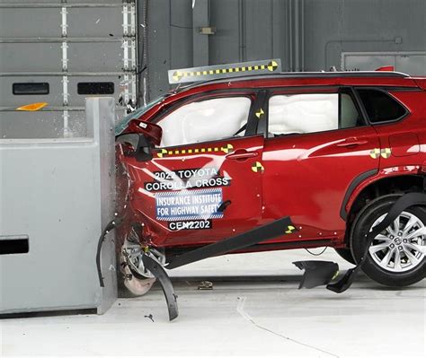 nhtsa impact tests|nhtsa crash test ratings.